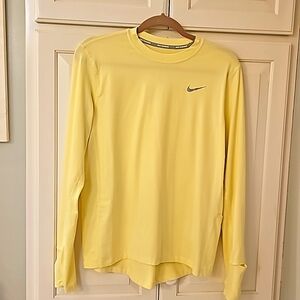 Nike women's shirt